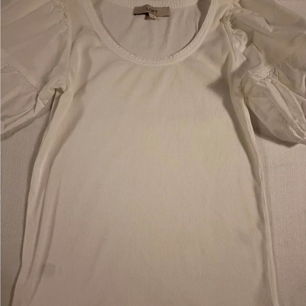 LOFT White Puff Sleeve Scoop Neck Top